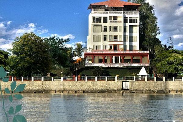 Hotel Ganga Kinare-A Riverside Bouti (Rishikesh)